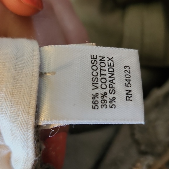 Banana Republic Tan Capris, The Sloan Fit - Picture 6 of 7